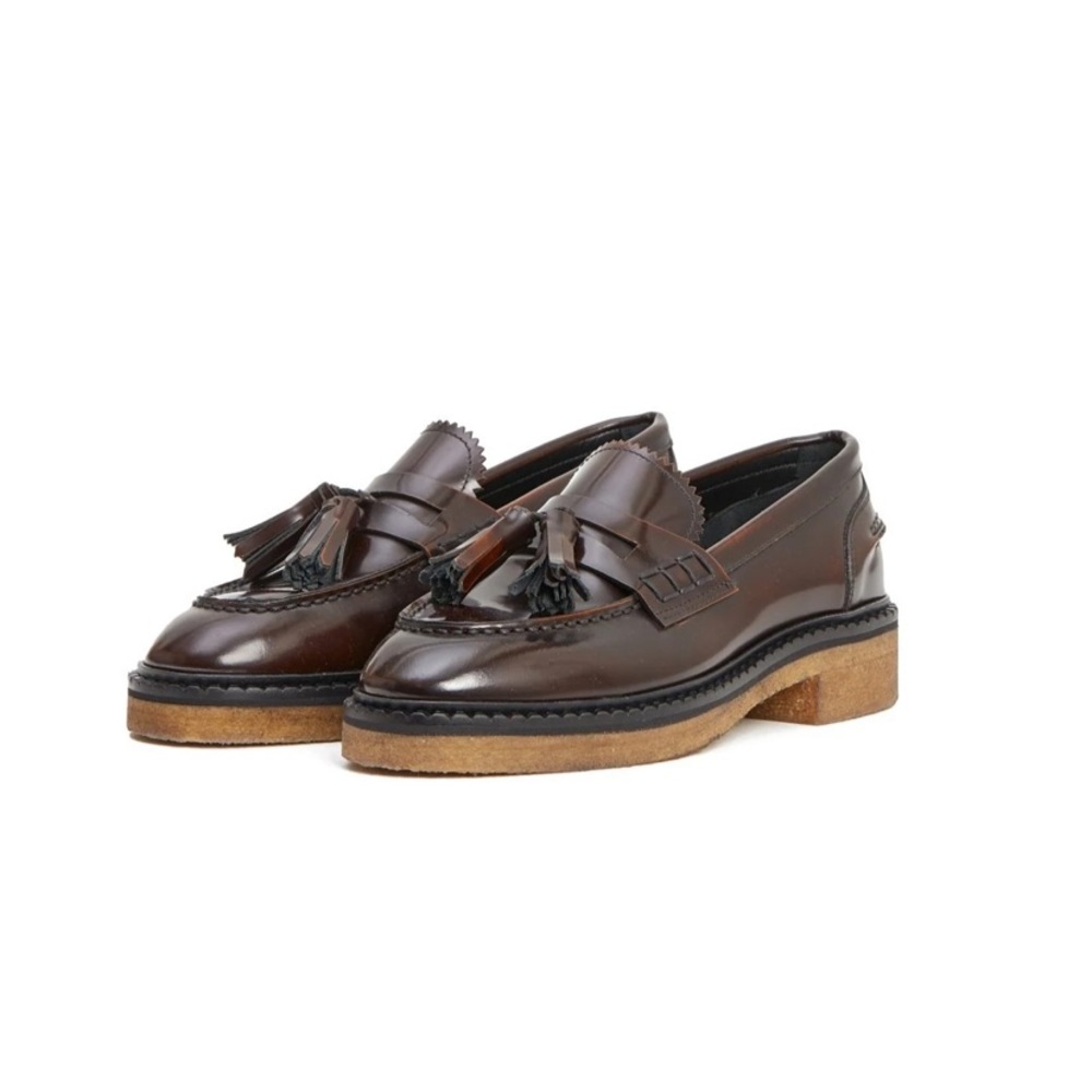 Closed Bell Loafer